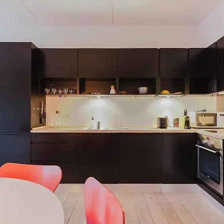 Scandi Retreat Steps From The Harbor